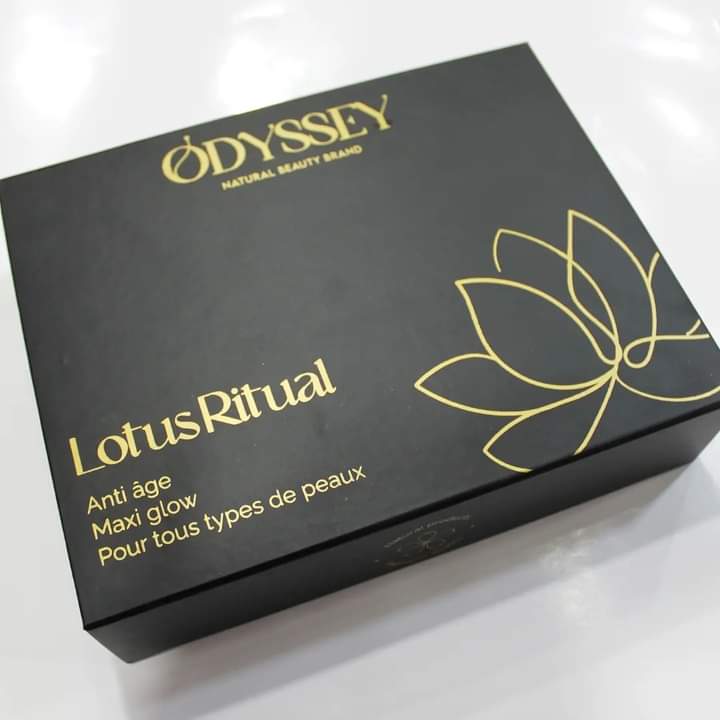 https://www.luna-luxe.net/storage/products/Box personnalisé luxe1713624015.jpg